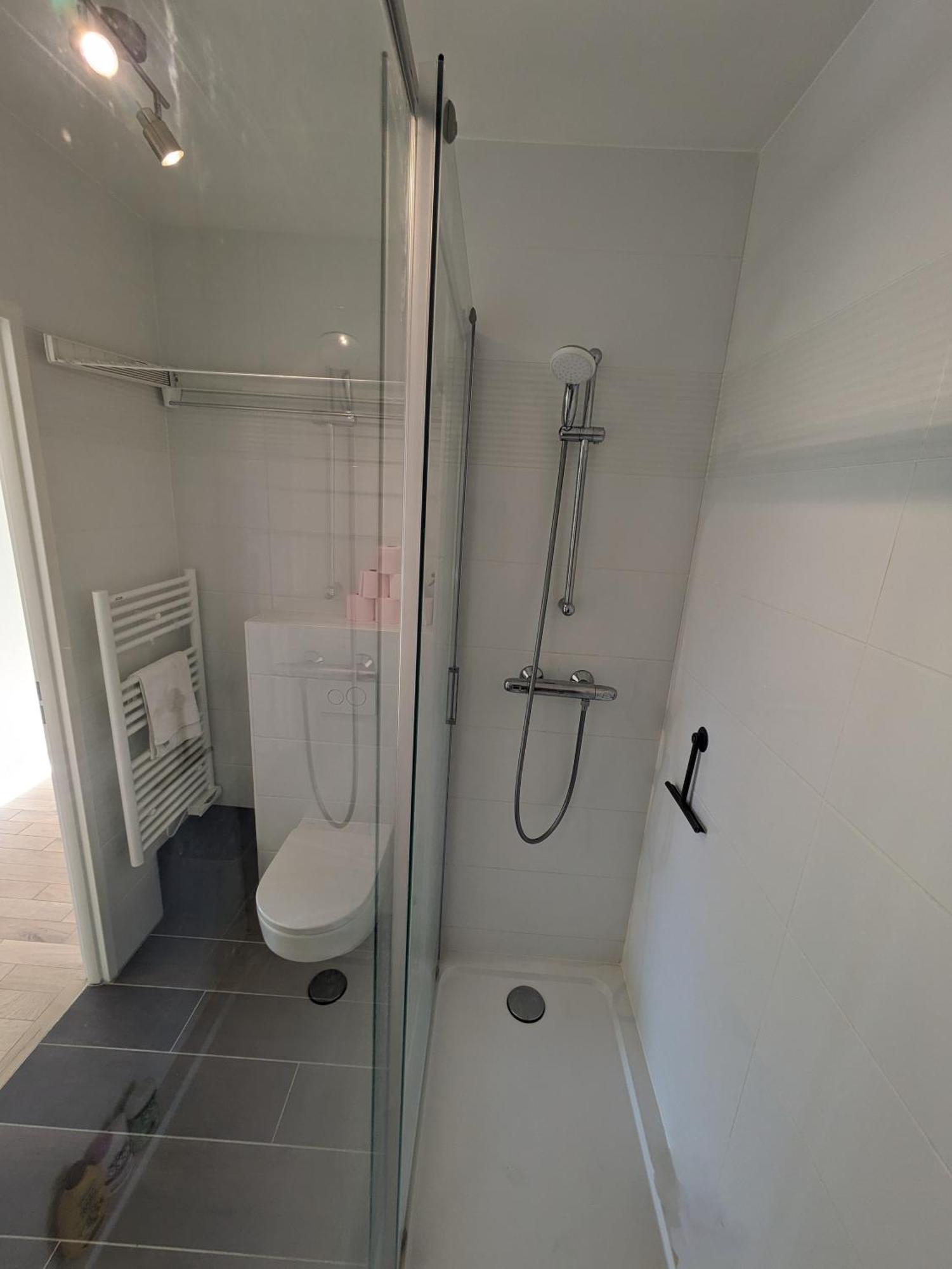 Appartement De Standing Avec Jardin Clamart Luaran gambar